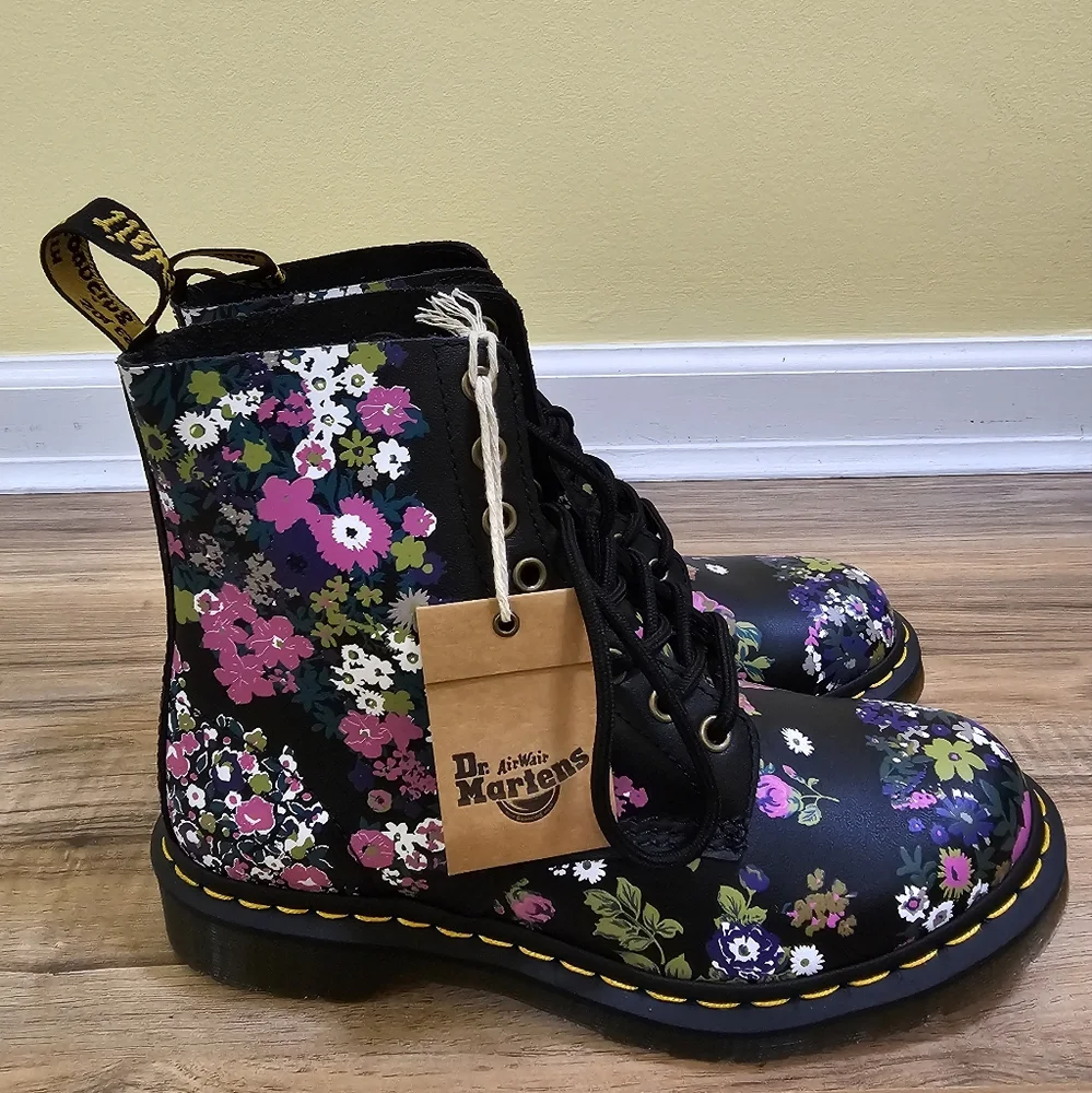 🌸DR. MARTENS 1460 PASCAL WOMEN'S VINTAGE FLORAL LEATHER LACE-UP BOOTS - Picture 2 of 10